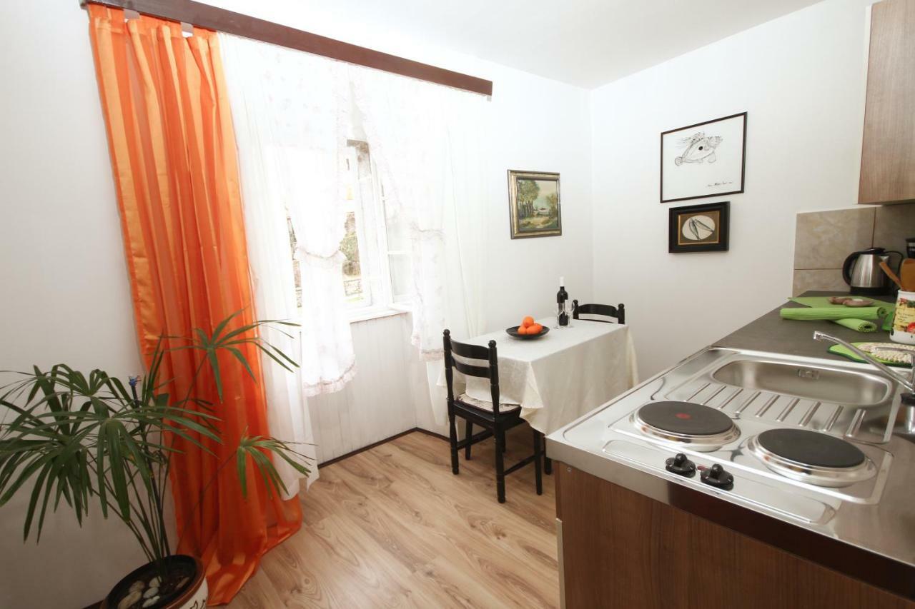 Apartment Johanna Opatija Luaran gambar